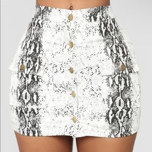Fashion Nova skirt